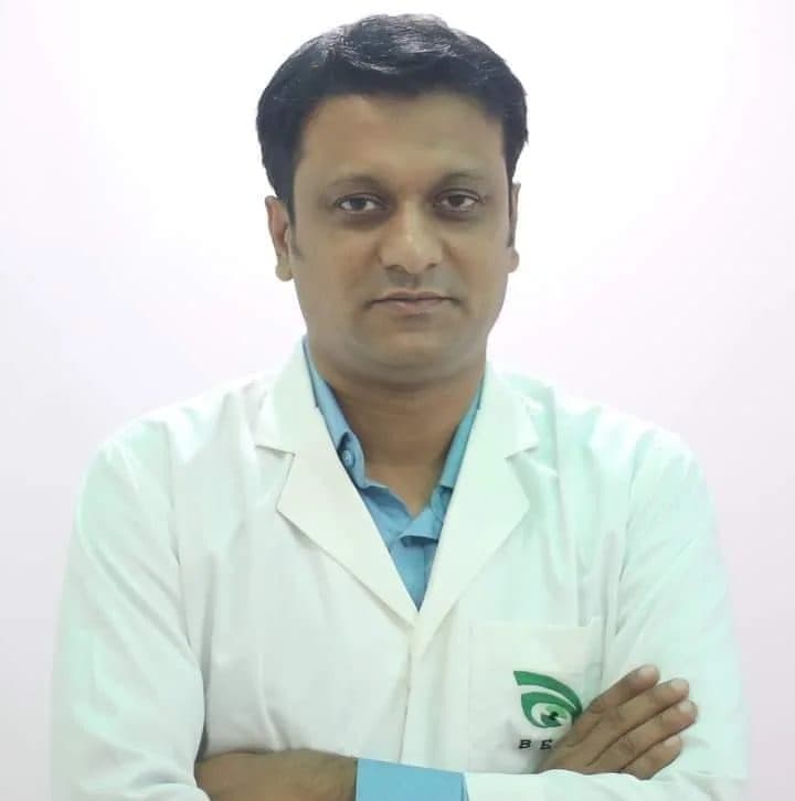 ডাঃ মোঃ এমরানুল ইসলাম আবির